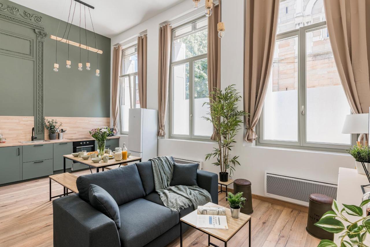 Charmant & Spacieux Appartement En Coeur De Ville Saint-Etienne  Exterior photo